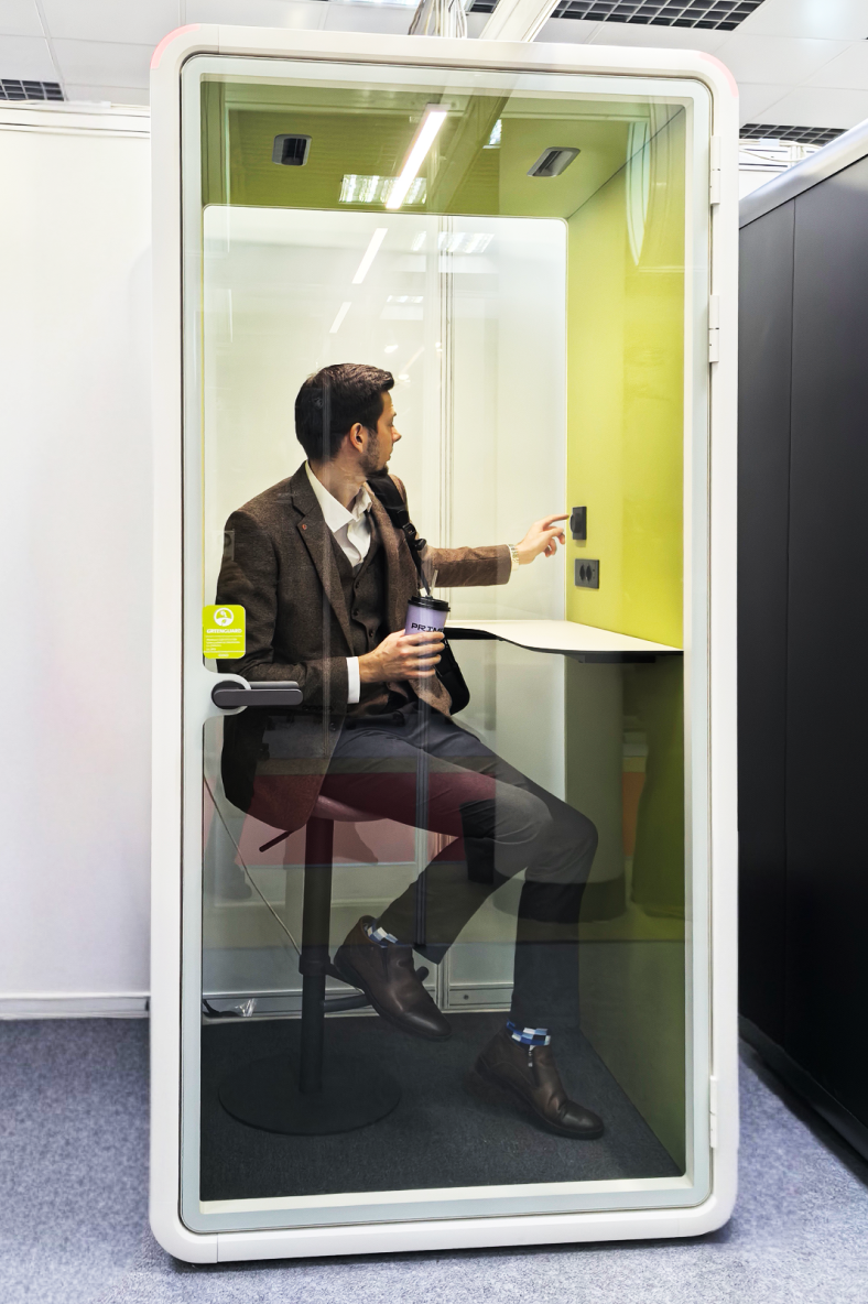 أحدث حالة شركة حول Single people soundproof pod : introduction to Model S