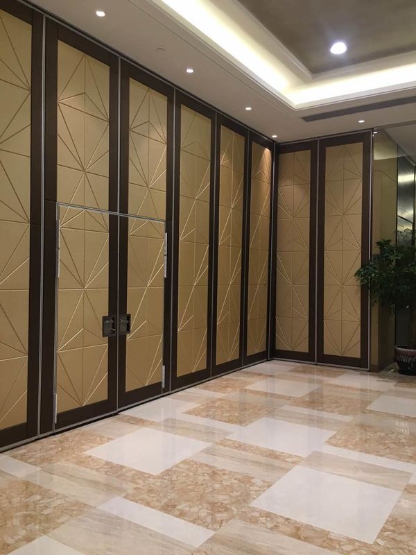 Ultrahigh Movable Partition Walls Super High More Than 4m Smoothly Movable Auto Turn Corner